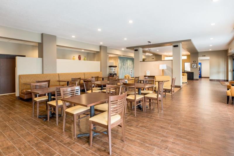 Sleep Inn & Suites Ankeny - Des Moines מראה חיצוני תמונה