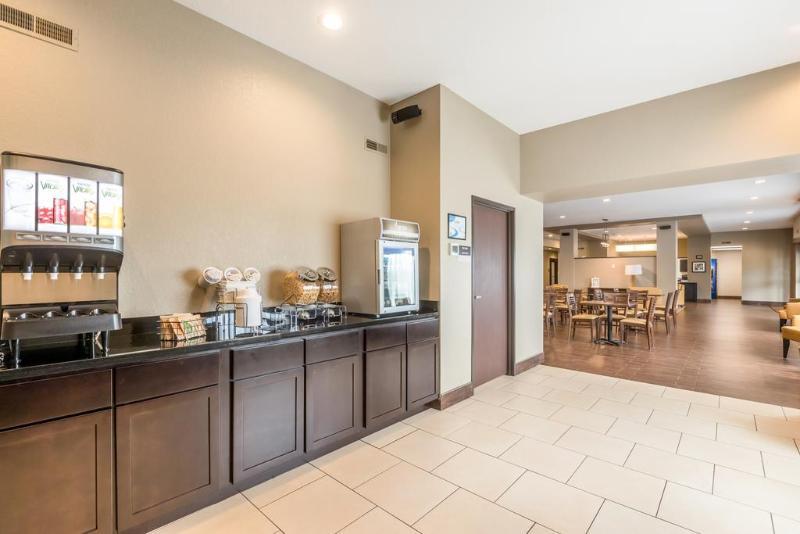 Sleep Inn & Suites Ankeny - Des Moines מראה חיצוני תמונה